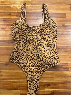 Sports Illustrated Swim Leopard Print One-Piece Swimsuit in Tan and Black